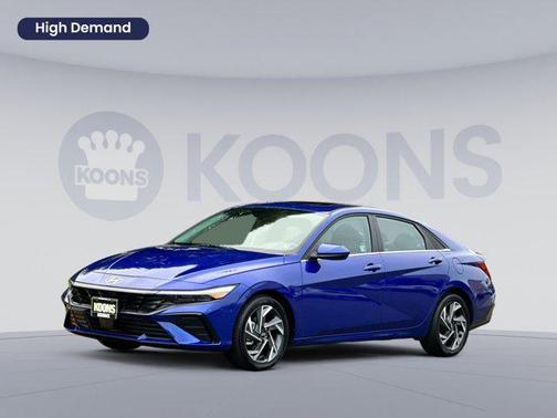 2025 Hyundai ELANTRA SEL