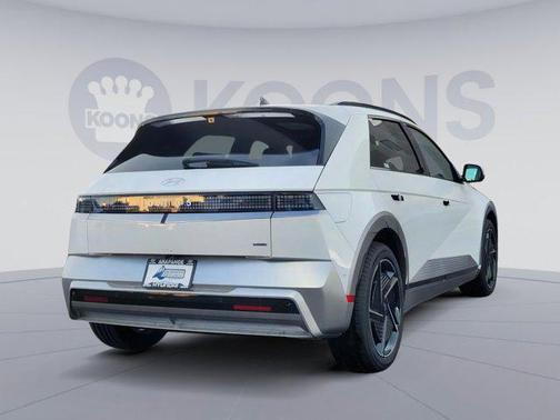 Atlas White 2026 Hyundai IONIQ 5 Limited