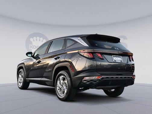 2023 Hyundai TUCSON SE