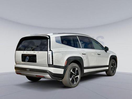 2026 Hyundai IONIQ 9 S