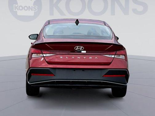 2025 Hyundai ELANTRA Sport