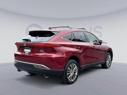 Ruby Flare Pearl 2021 Toyota Venza XLE