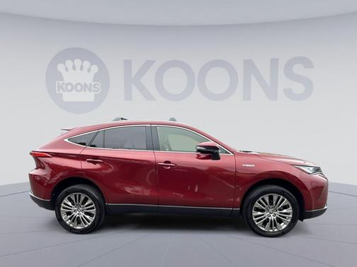 Ruby Flare Pearl 2021 Toyota Venza XLE