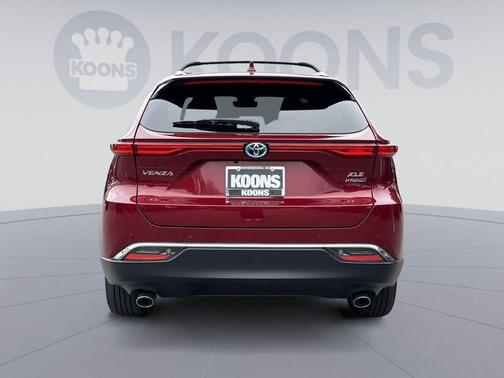 Ruby Flare Pearl 2021 Toyota Venza XLE