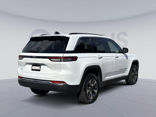 Bright White Clearcoat 2024 Jeep Grand Cherokee 4xe Base