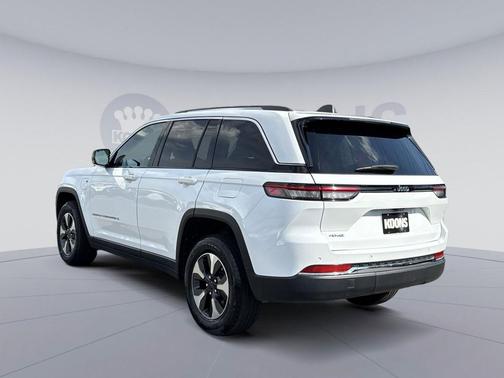 Bright White Clearcoat 2024 Jeep Grand Cherokee 4xe Base