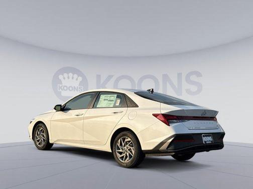 2026 Hyundai ELANTRA HEV Blue