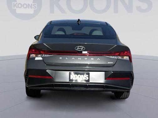 2025 Hyundai ELANTRA HEV Limited