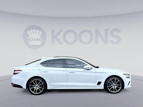 2022 Genesis G70 2.0T AWD