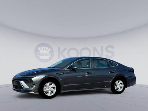2025 Hyundai SONATA SE