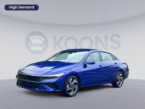 2025 Hyundai ELANTRA SEL