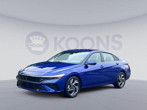 2025 Hyundai ELANTRA SEL