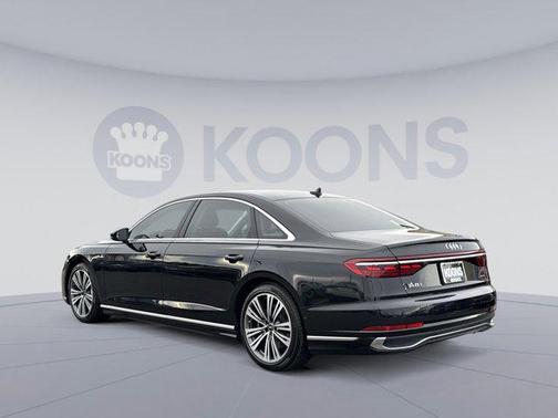 2022 Audi A8 L 55 TFSI quattro Tiptronic