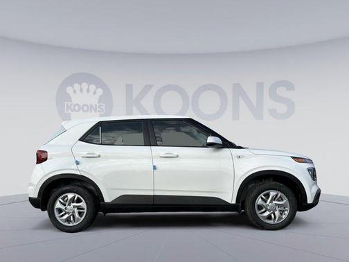 2026 Hyundai VENUE SE