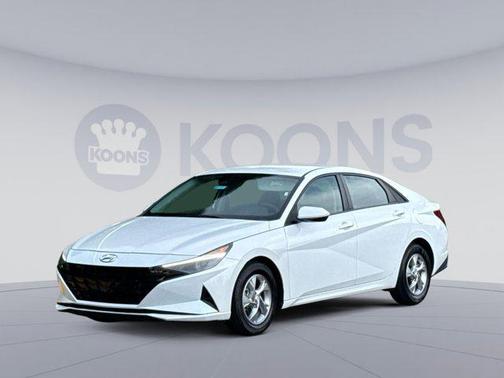 2021 Hyundai ELANTRA SE