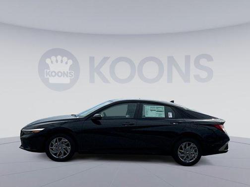 2025 Hyundai ELANTRA HEV Blue