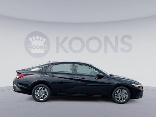2025 Hyundai ELANTRA HEV Blue