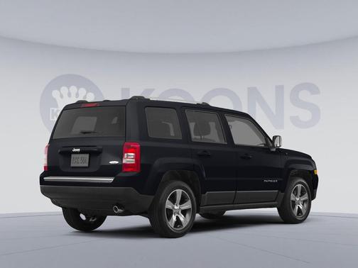 Black Clearcoat 2017 Jeep Patriot Latitude