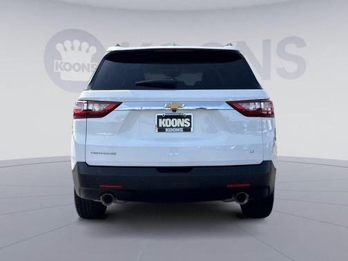 Summit White 2021 Chevrolet Traverse LT Cloth
