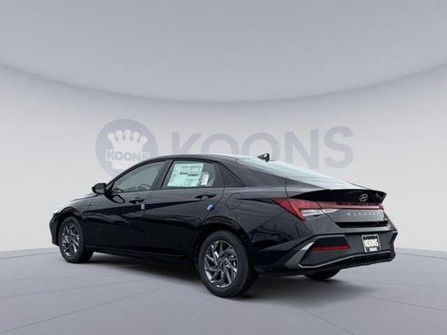 2026 Hyundai ELANTRA HEV Blue