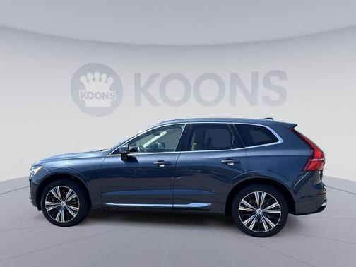 Denim Blue Metallic 2022 Volvo XC60 B6 Inscription