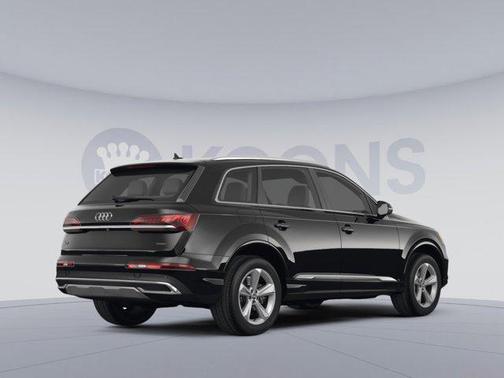 2022 Audi Q7 55 Premium Plus