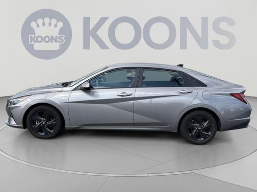 Fluid Metal 2023 Hyundai ELANTRA SEL