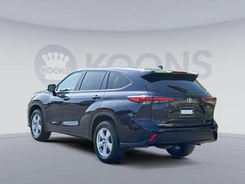 2021 Toyota Highlander LE