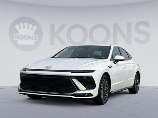 2025 Hyundai SONATA Hybrid SE