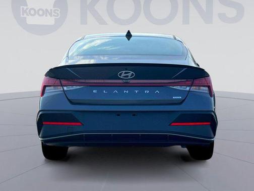 2025 Hyundai ELANTRA Sport