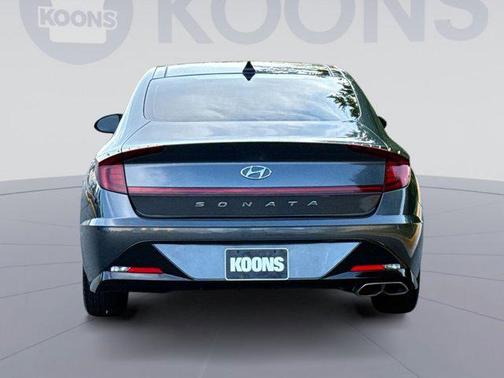 2022 Hyundai SONATA SEL