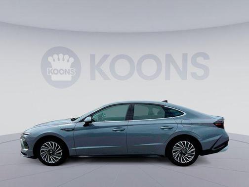 2025 Hyundai SONATA Hybrid SE