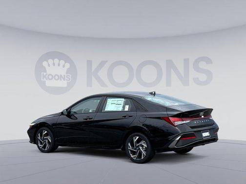 2025 Hyundai ELANTRA Sport