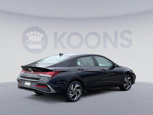 2025 Hyundai ELANTRA Sport