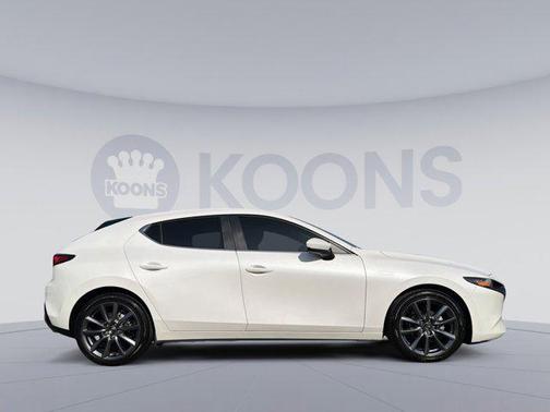 2022 Mazda Mazda3 FWD w/Preferred Package