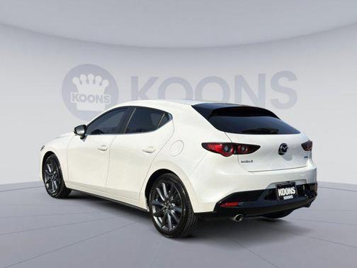 2022 Mazda Mazda3 FWD w/Preferred Package