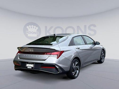 2025 Hyundai ELANTRA Sport