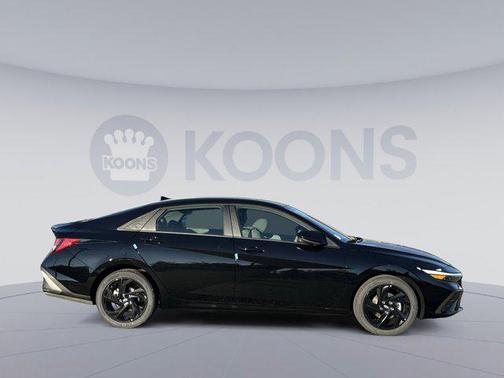 2026 Hyundai ELANTRA Sport