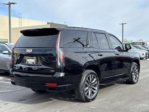 2023 Cadillac Escalade Sport