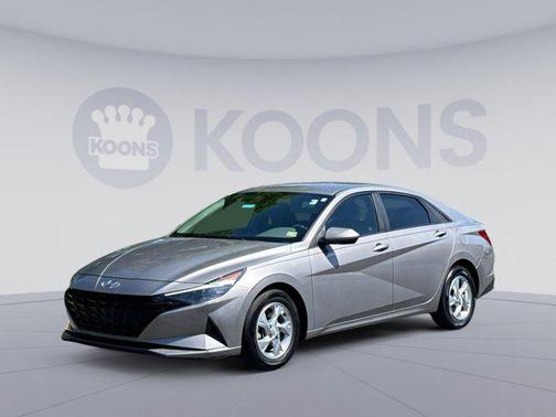 2021 Hyundai ELANTRA SE