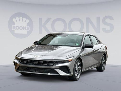 2025 Hyundai ELANTRA Sport