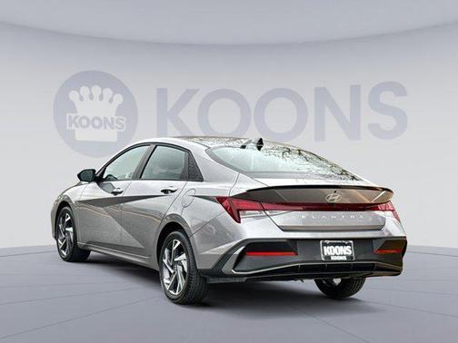 2025 Hyundai ELANTRA Sport