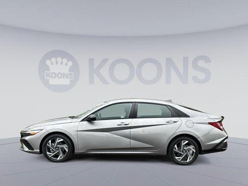 2025 Hyundai ELANTRA Sport