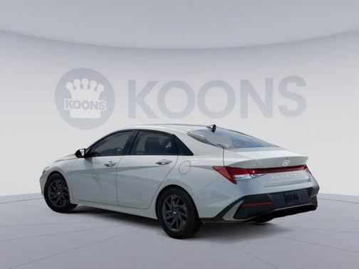 2026 Hyundai ELANTRA HEV Blue