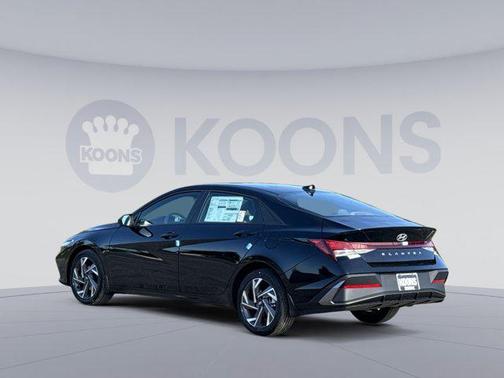 2025 Hyundai ELANTRA Sport