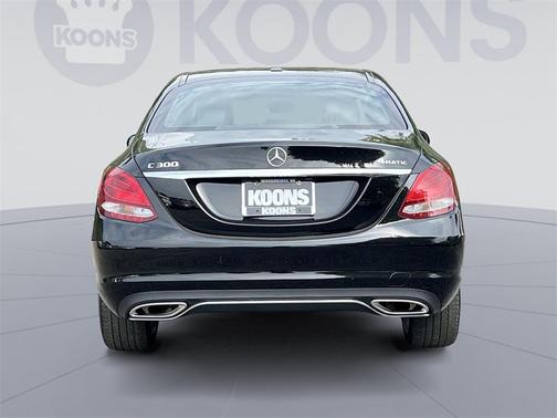 Photo 4 of 25 of 2018 Mercedes-Benz C-Class C 300 4MATIC