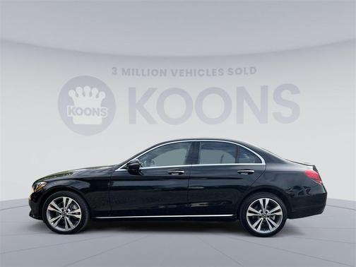 Photo 2 of 25 of 2018 Mercedes-Benz C-Class C 300 4MATIC