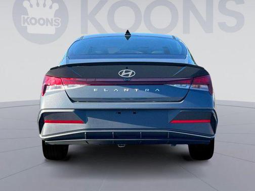 2025 Hyundai ELANTRA Sport