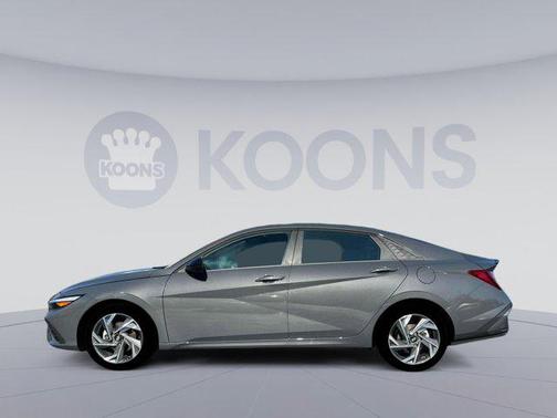 2025 Hyundai ELANTRA Sport