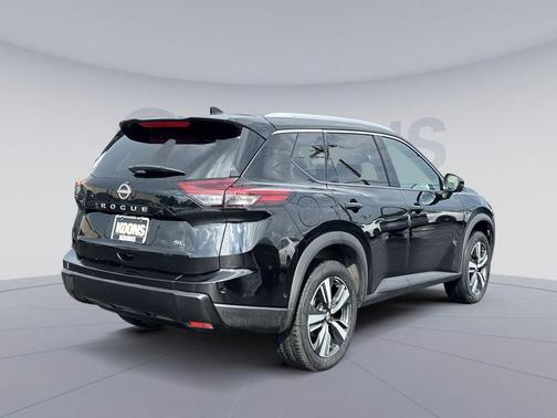 Super Black 2026 Nissan Rogue SL